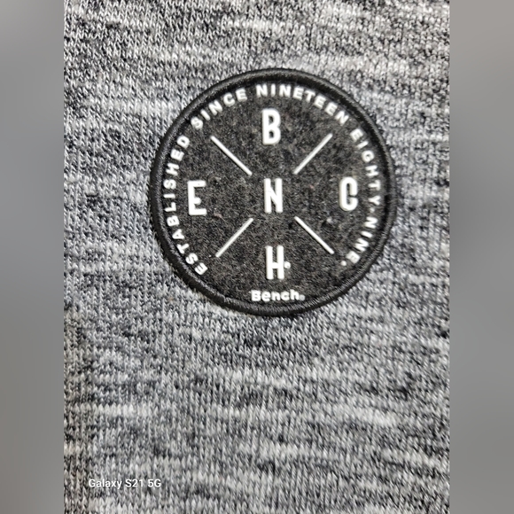 ❌❌SOLD❌❌Mens Large Bench Grey zip up Hoodie - Picture 3 of 4